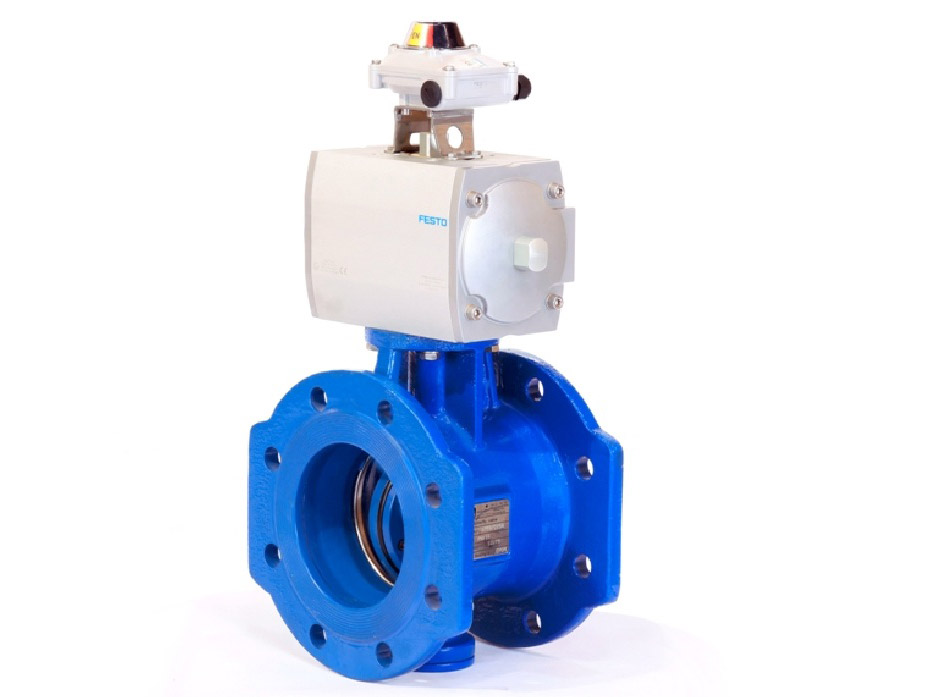 Butterfly flanged valve with pneumatic actuator